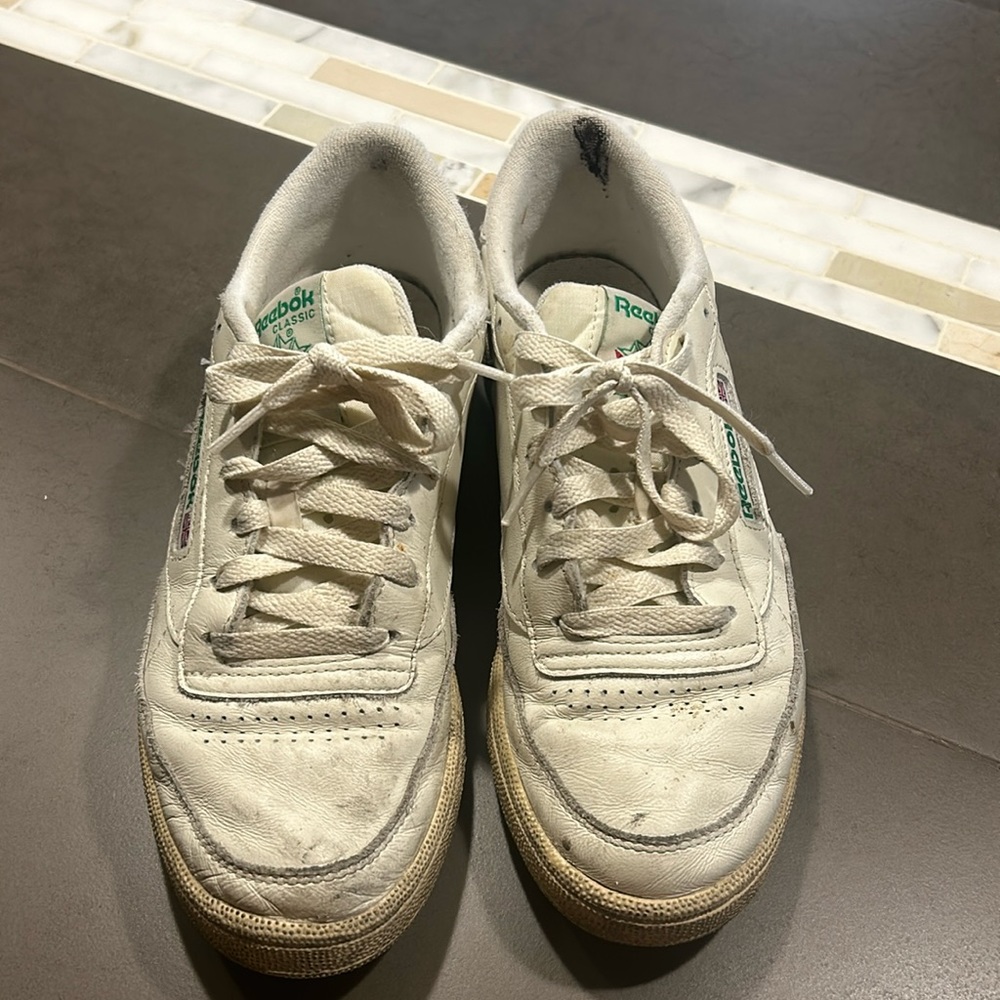 Reebok Shoes - W8